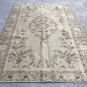 Antique Beige Rug