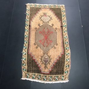 Faded Oushak Rug, Purple Door Mat, Small Rug, Turkish Vintage Rug, Antique Rug, Small Oushak Rug, Antique Carpet,2.6 ft x 1.6 ft, SKU:568