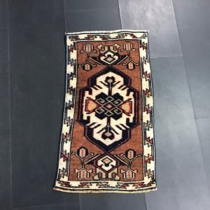Small Decorative Turkish Rug, Handmade Door Mat, Geometric Design Rug, Oushak Doormat Rug, Small Rug, Antique,Vintage, 2.7 ft x 1.5 ft, 443