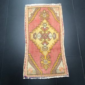 Traditional Turkish Door Mat, Small Vintage Rug, Handmade Rug, Turkish Anatolian Rug, Antique Rug, Medallion Rug, 3.2 ft x 1.6 ft, SKU:29